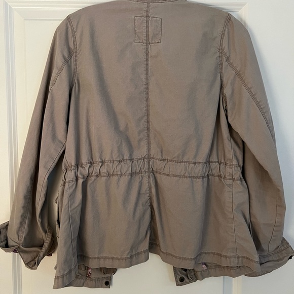 XS Old Navy Zippered Utility Jacket w/Internal Floral Accents - Picture 5 of 9